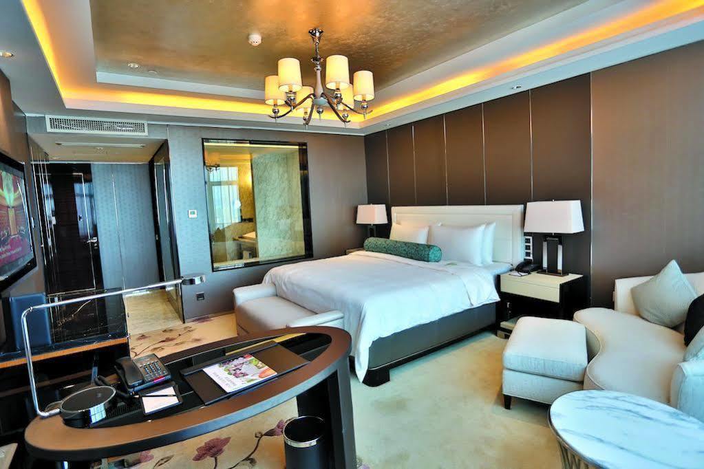 Howard Johnson Kaina Plaza Changzhou Changzhou  Zewnętrze zdjęcie
